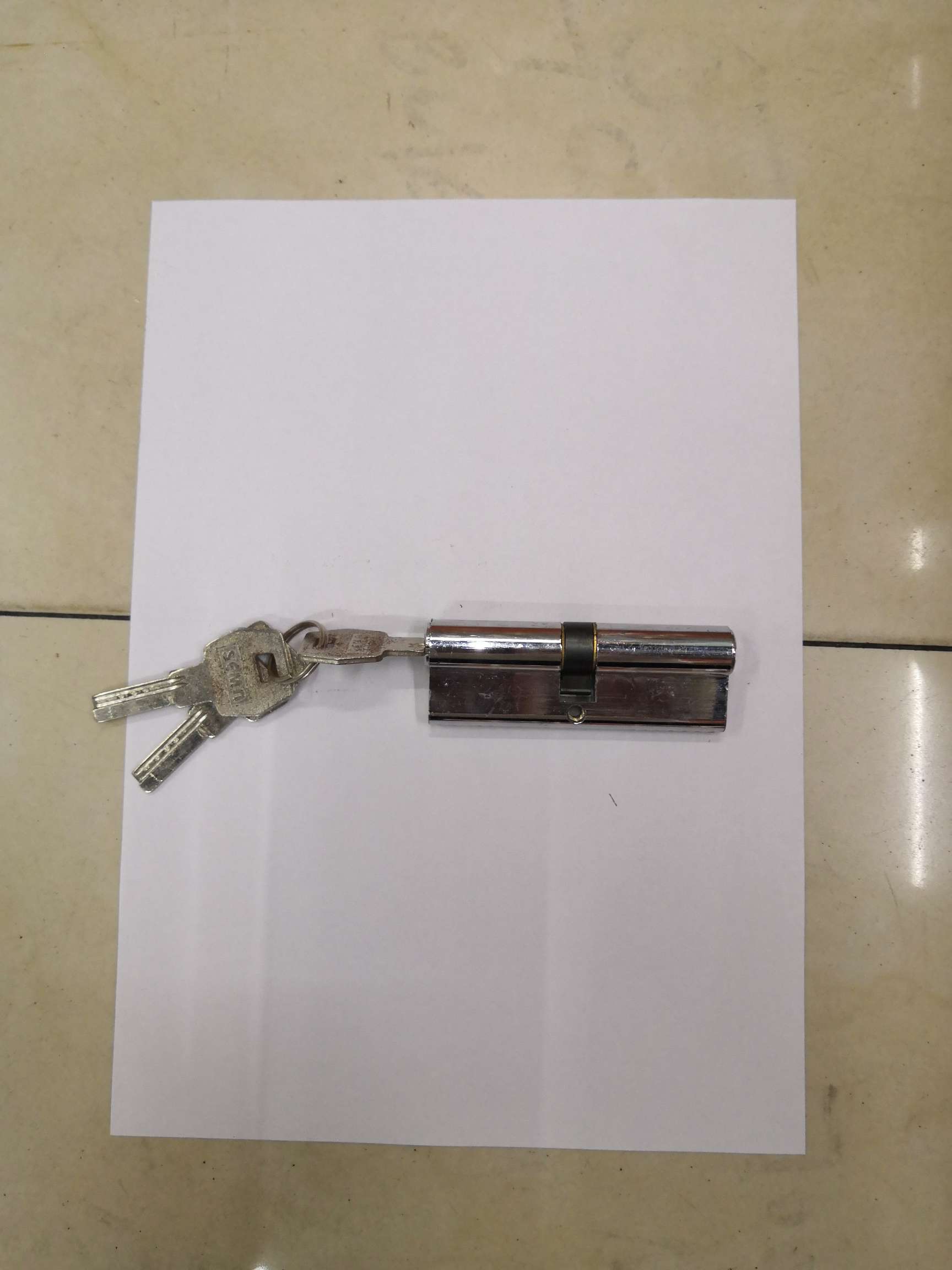 100 zinc alloy lock core computer key thumbnail
