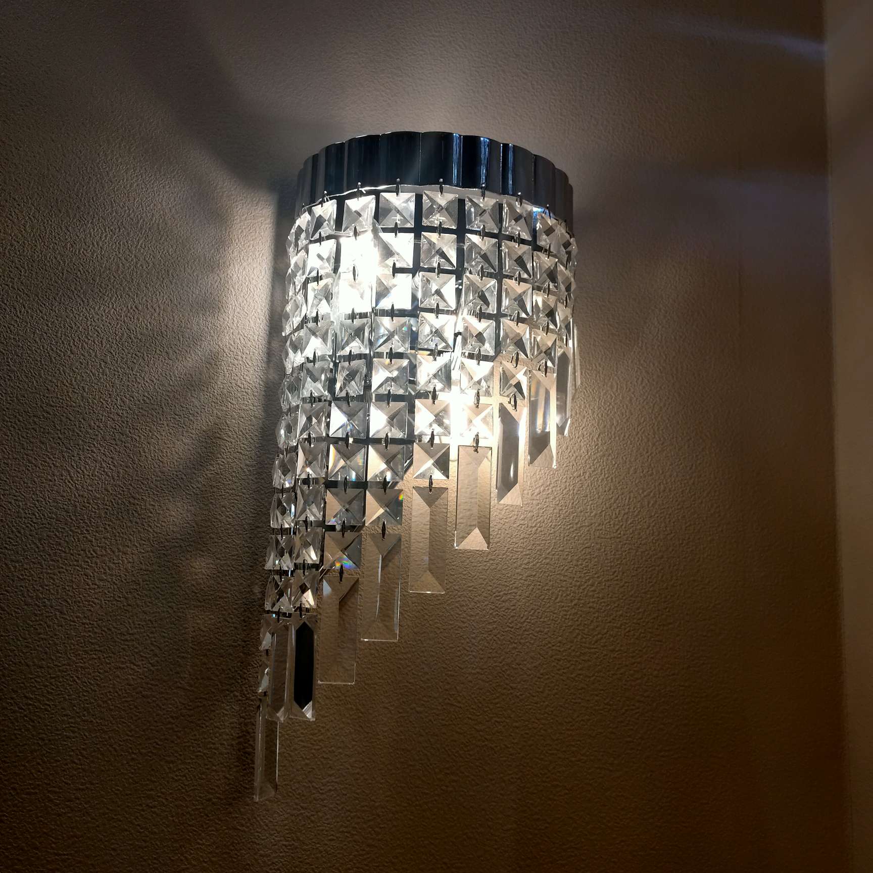 Modern and simple LED ultra-bright corridor entrance, outdoor waterproof creative wall, balcony, outdoor wall, courtyard lamp, wall lamp details Picture