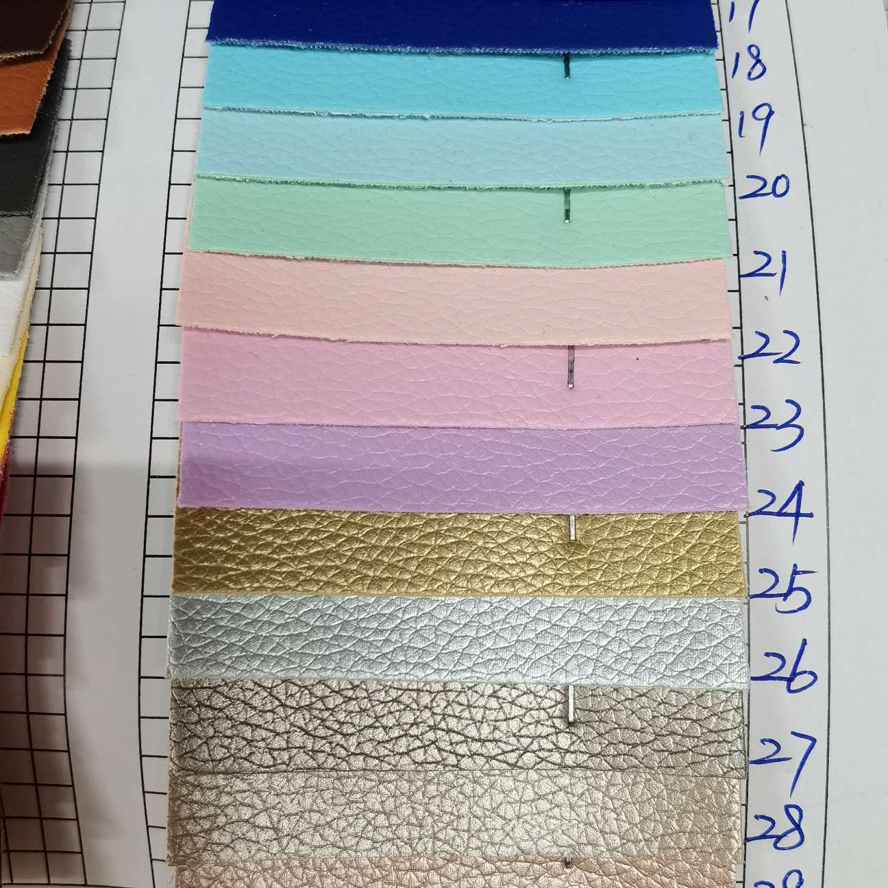 Factory direct sales of new eco-friendly leather, litchee-patterned sofa leather, simulated leather, pu leather and luggage leather