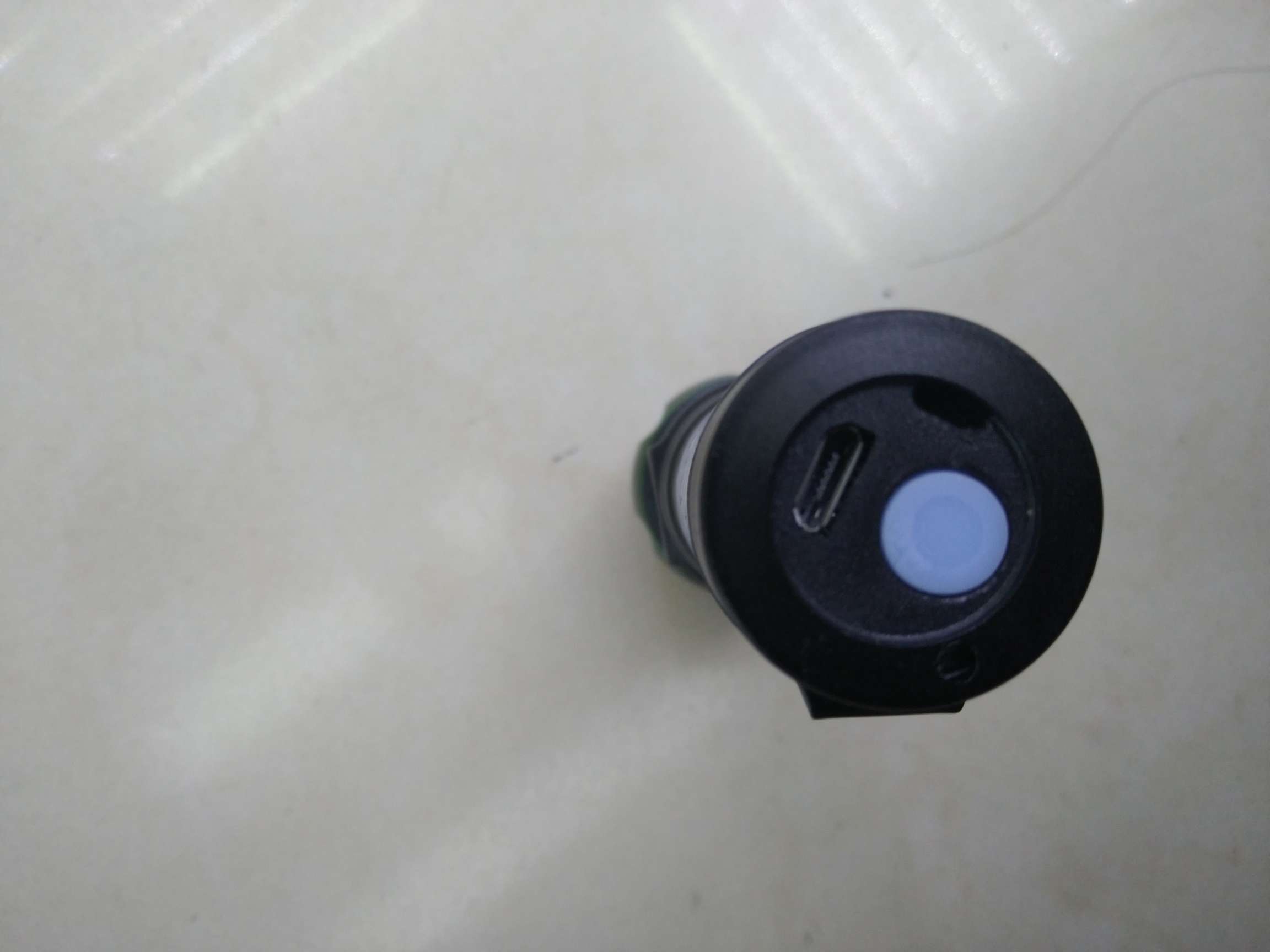 手电筒细节图