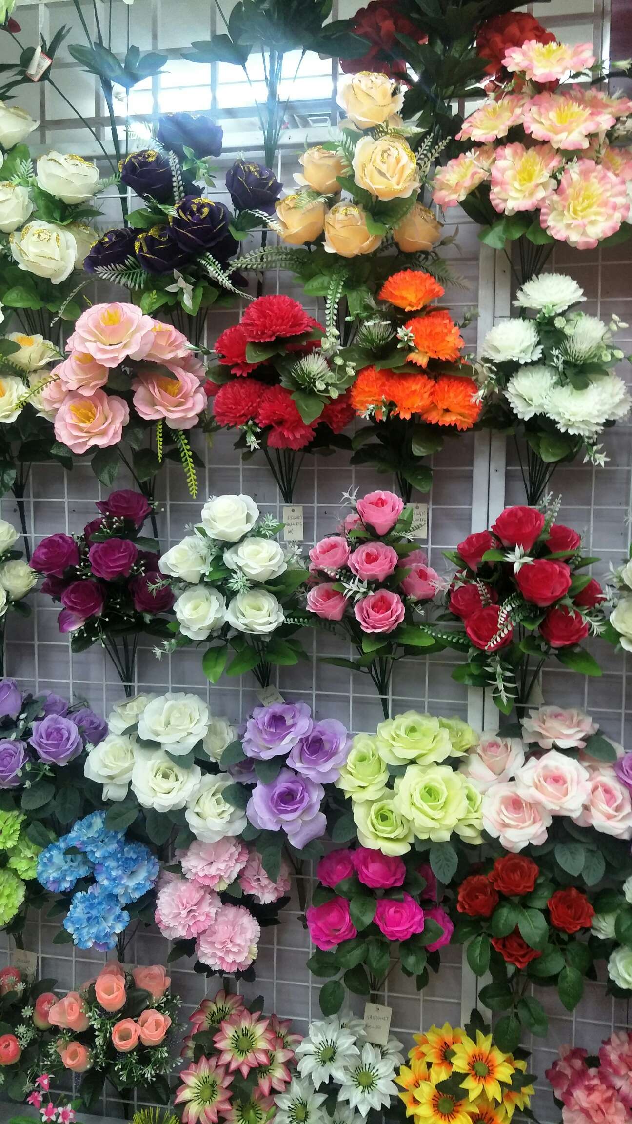 Expand the Yiwu Fumin Silk Flower Factory eastward describe pic - 6