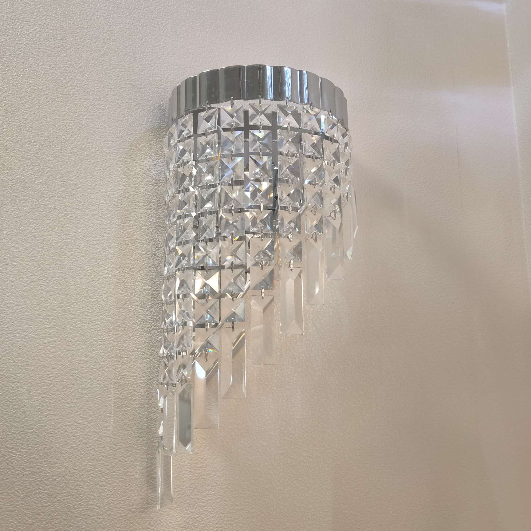 Modern and simple LED ultra-bright corridor entrance, outdoor waterproof creative wall, balcony, outdoor wall, courtyard lamp, wall lamp Item Picture