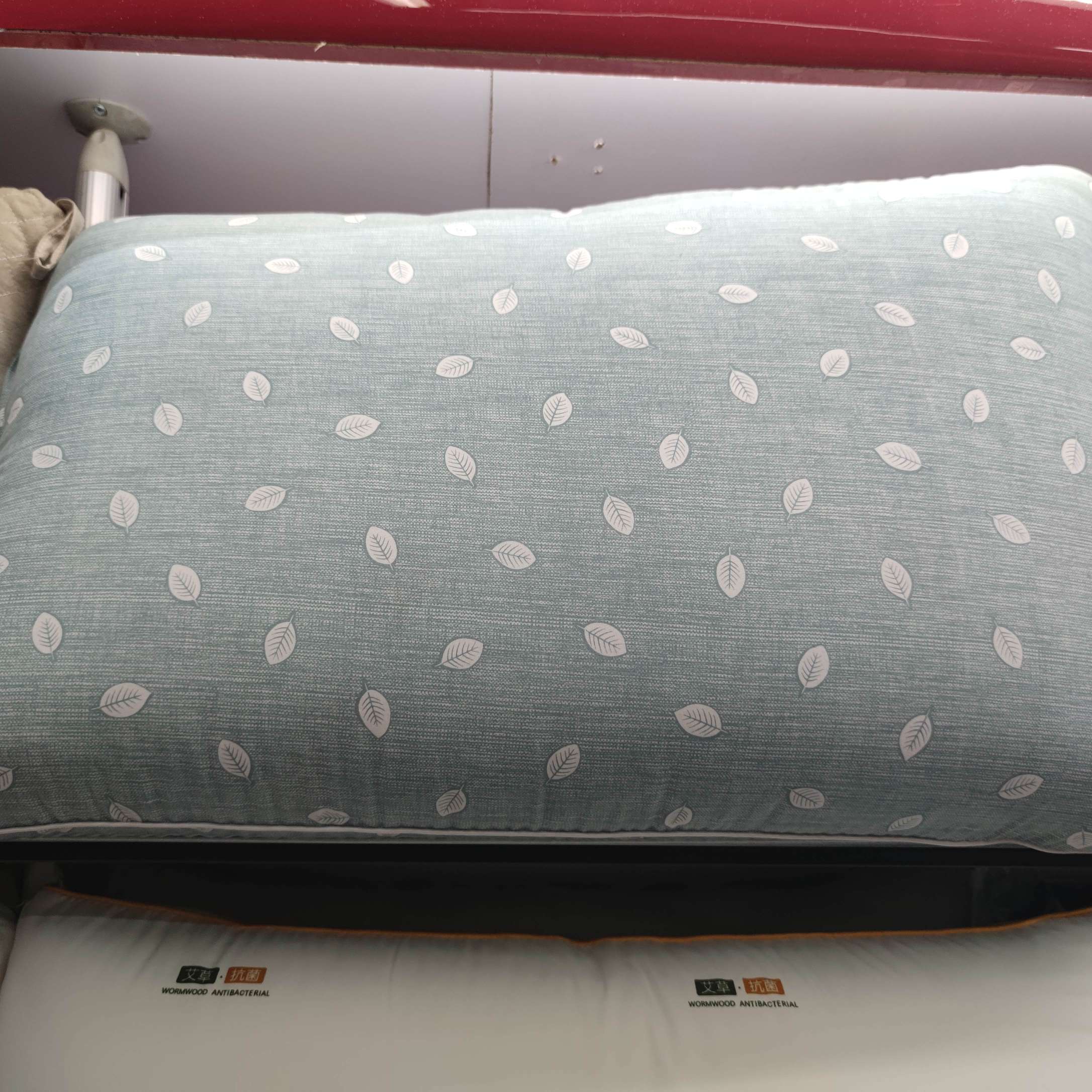 2020 New Hot Melt Pillow 45*70 Green