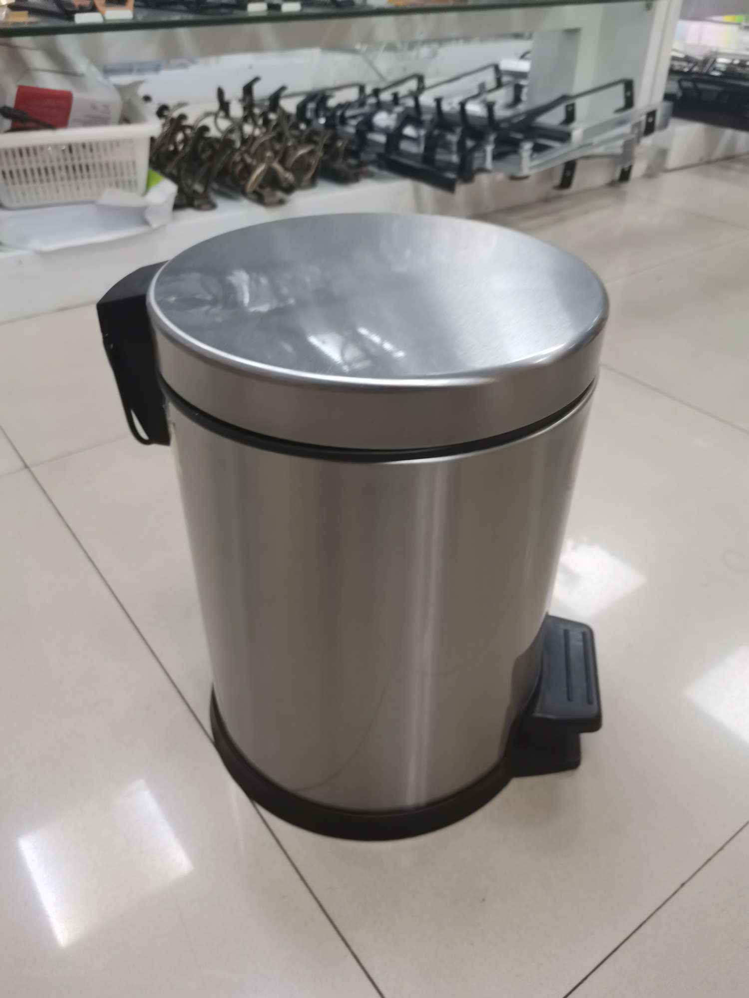 5升 5L 不锈钢垃圾桶 脚踏式垃圾桶细节图