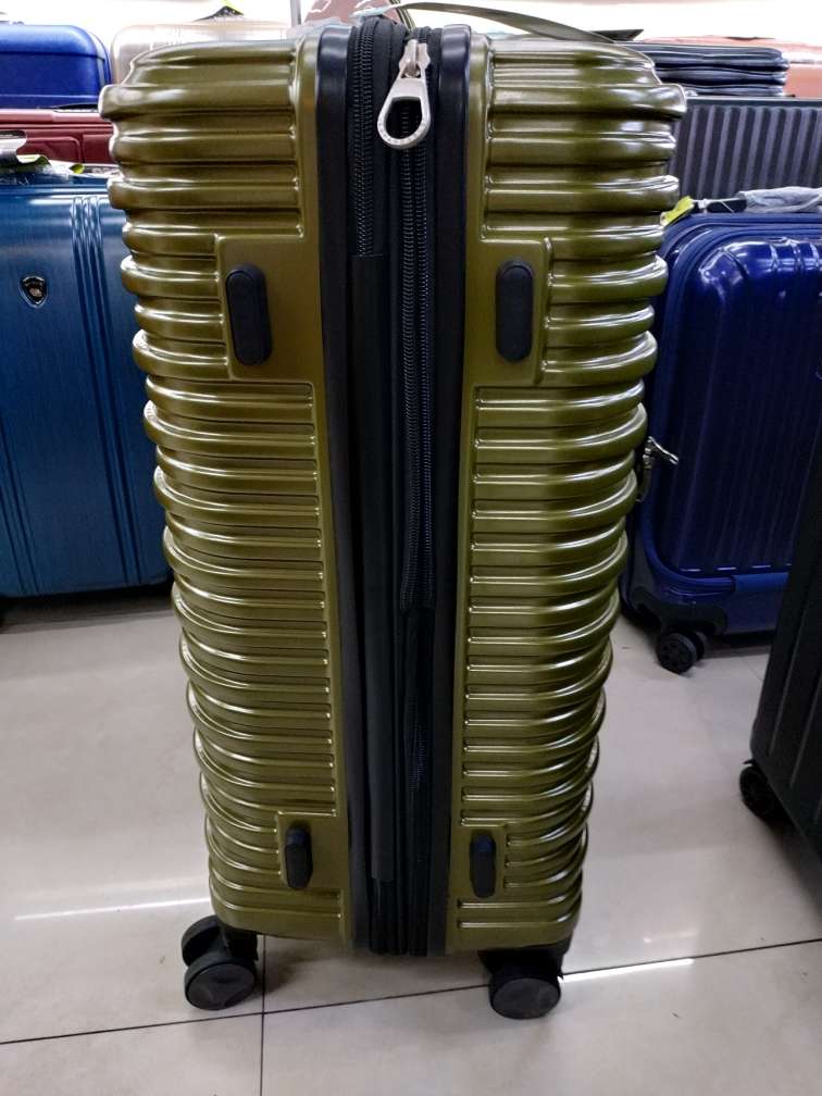 h279 PC material trolley case three-piece set, 20-24-28 inch customs-locked universal wheels Specification image