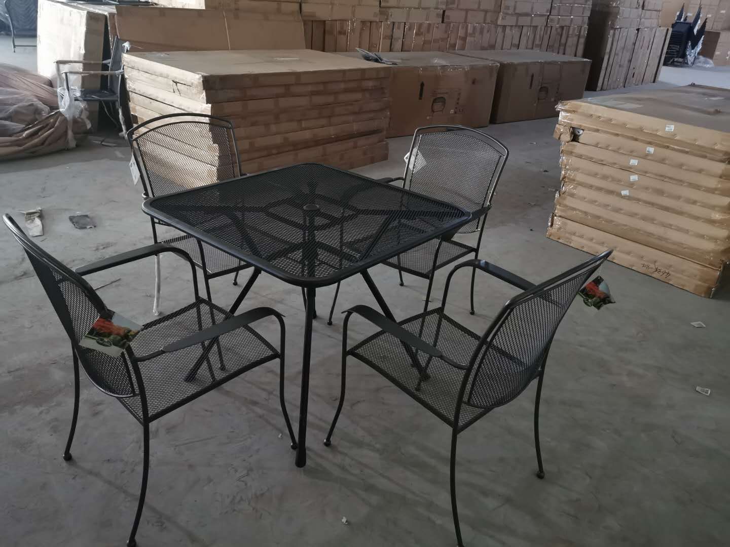 铁网格桌椅5件套