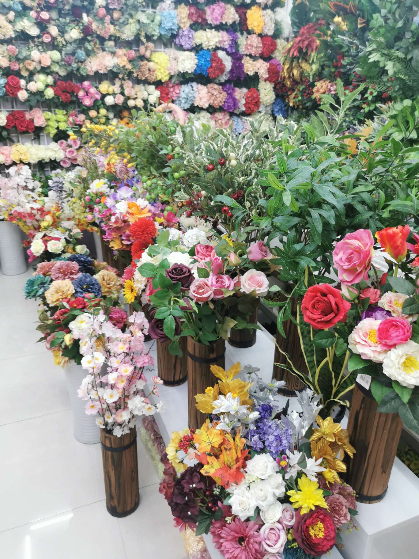 Expand the first branch of Yiwu Abing Silk Flower Accessories Store to the east describe pic - 3