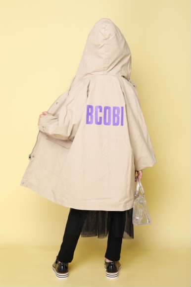 It cannot be compared to a fashionable trench coat details Picture