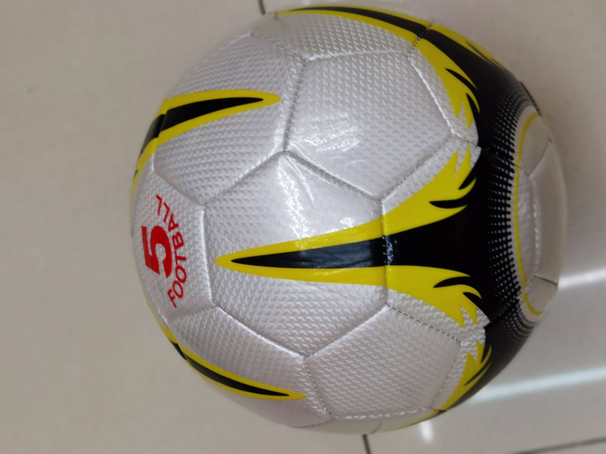 5号镭射足球白色大五角星