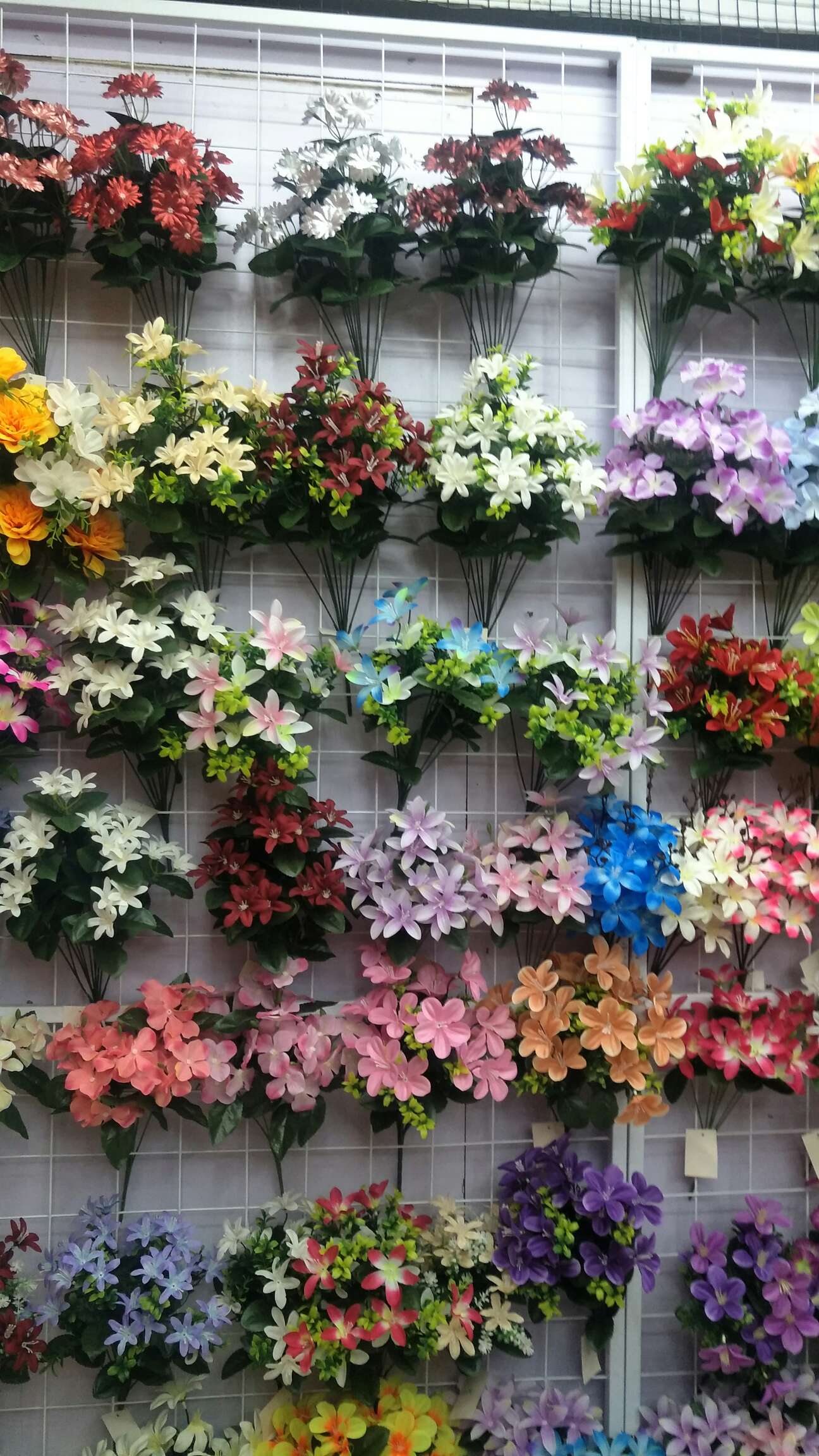 Expand the Yiwu Fumin Silk Flower Factory eastward describe pic - 5