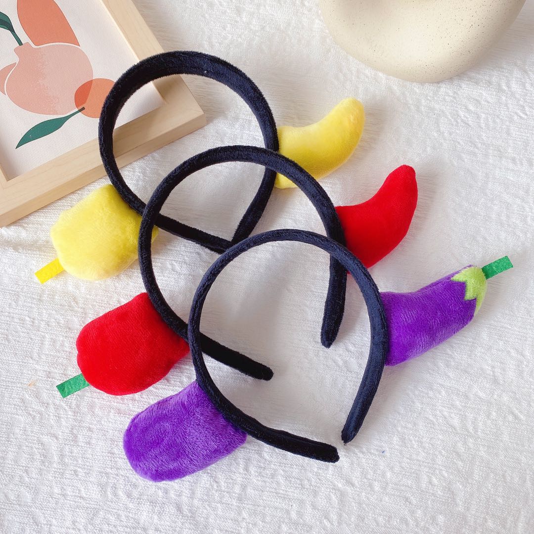 Banana, eggplant, chili head cap