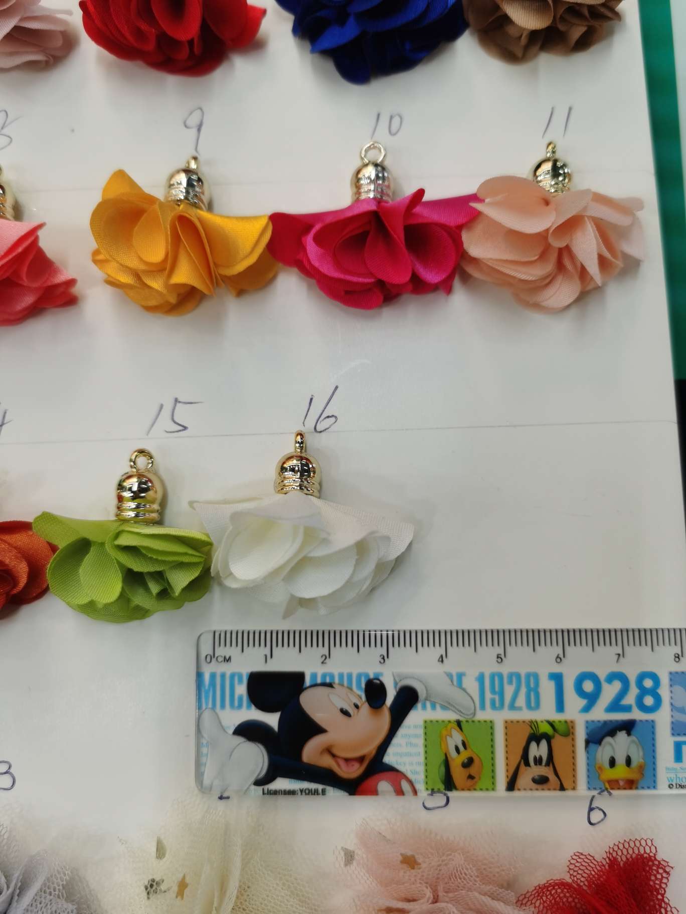 6片吊坠花细节图