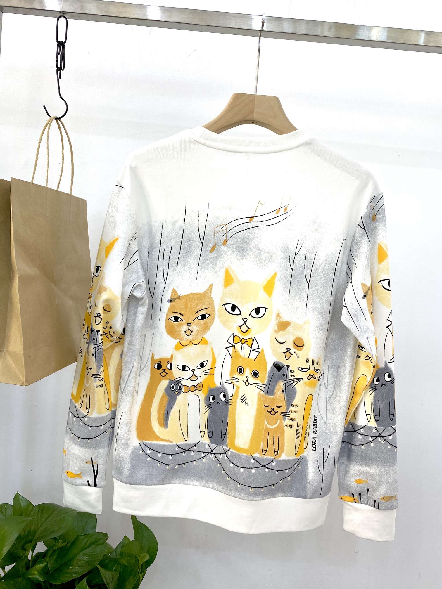 Men's long-sleeved sweatshirt details Picture