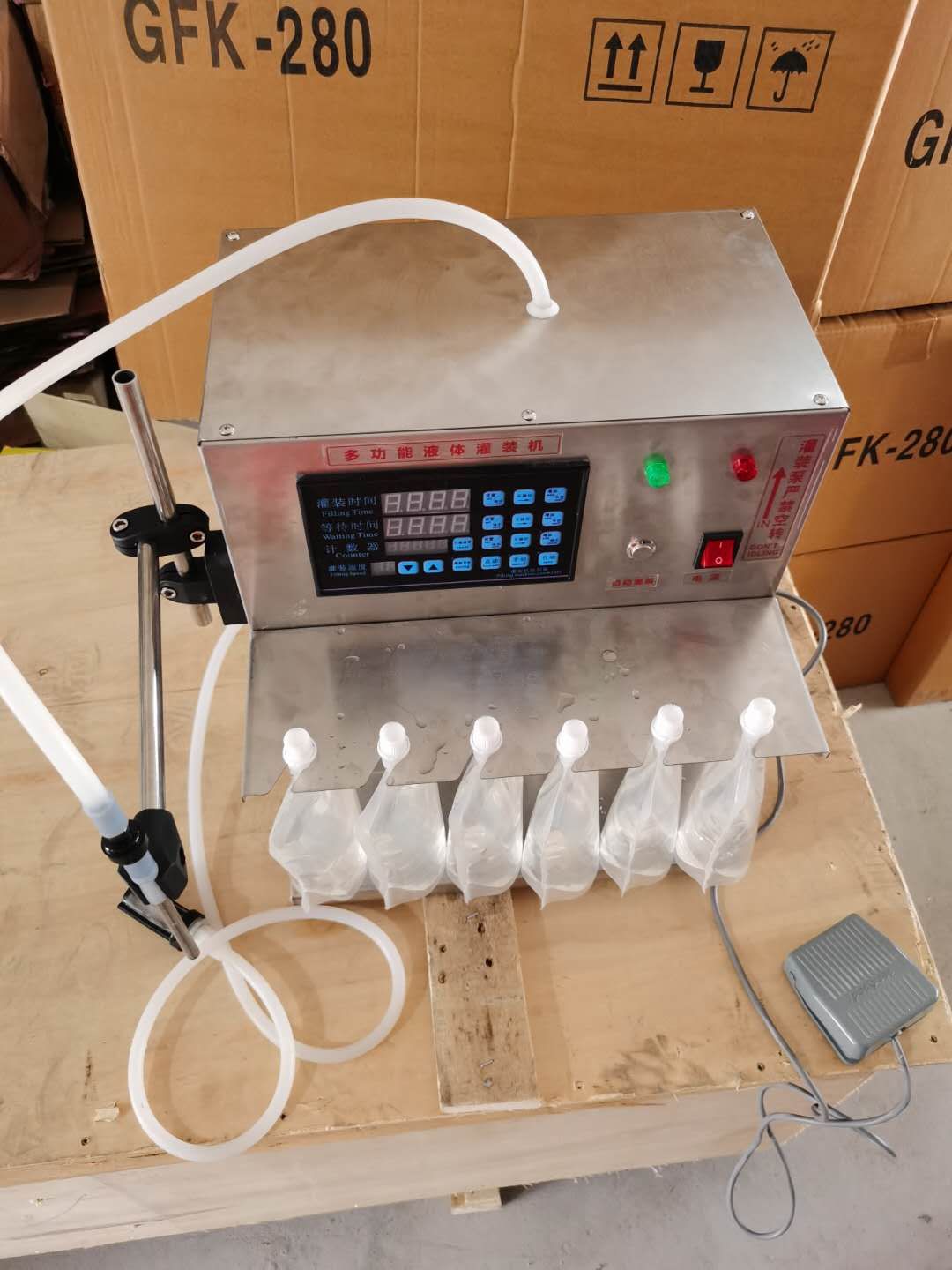 Máquina de llenado de leche de soja máquina de llenado de líquido multifuncional maquinaria de embalaje equipos y accesorios operación práctica y eficiente simple