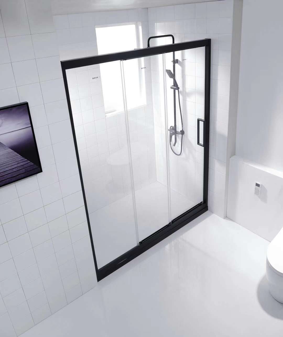 The Bette Ultra-white crystal Glass shower Enclosure 65 series features an elegant black, safe and fingerprint-free integrated design details Picture