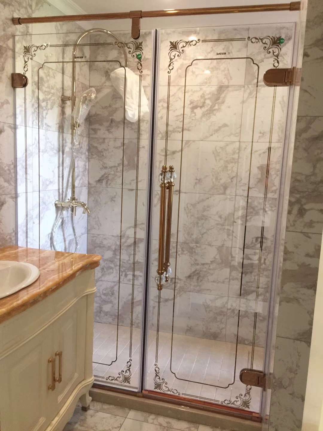 Bette Super White Crystal Glass Shower Enclosure 33 Series, brushed/rose gold, safe and fingerprint-free integrated design undefined