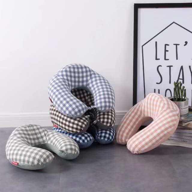 休闲护颈慢回弹零压力记忆枕格子