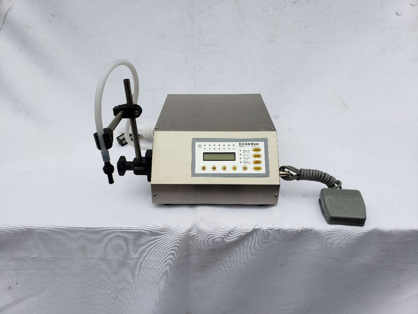 Liquid filling machine Specification image
