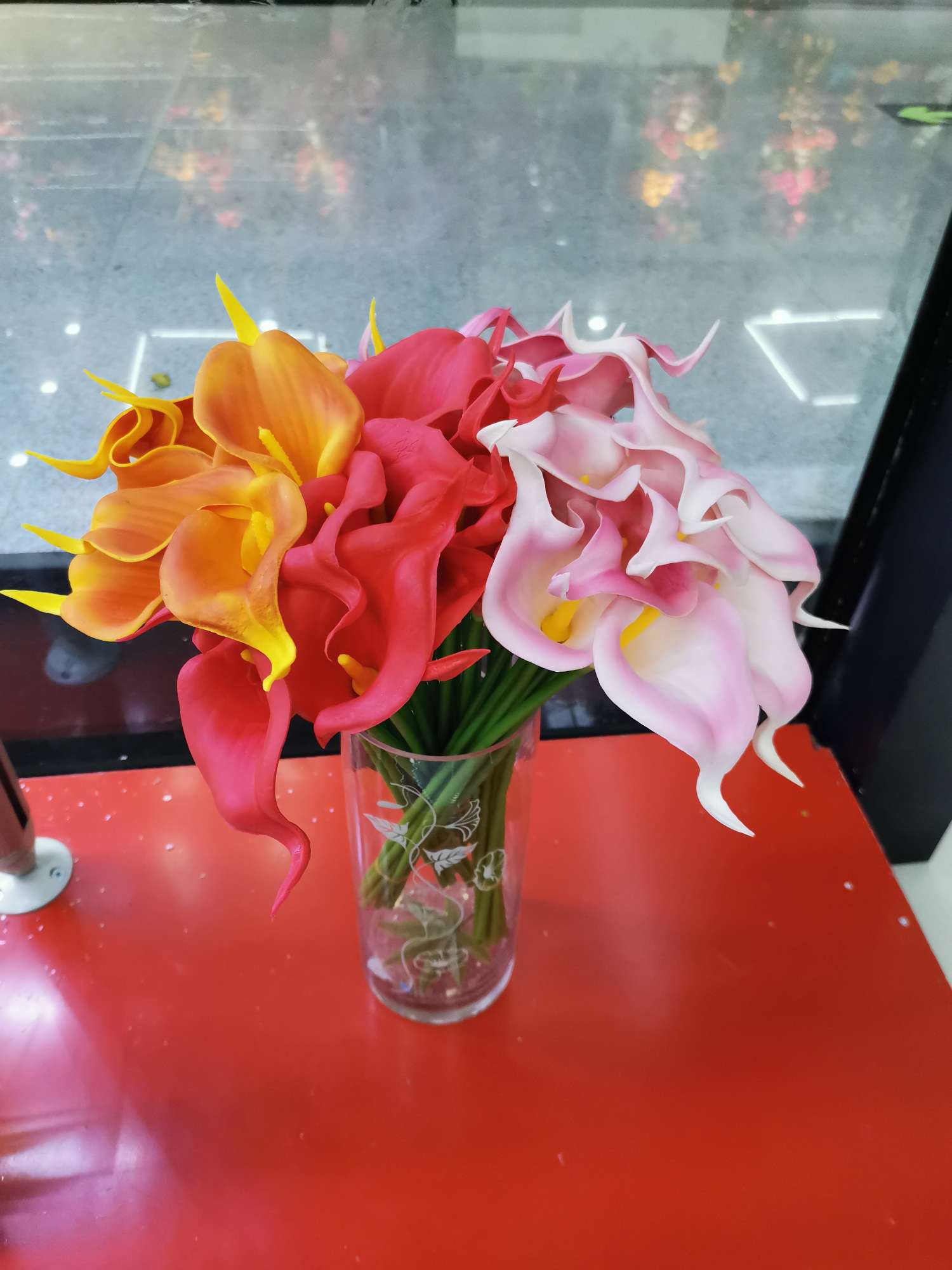 Mini calla lilies with a realistic feel undefined