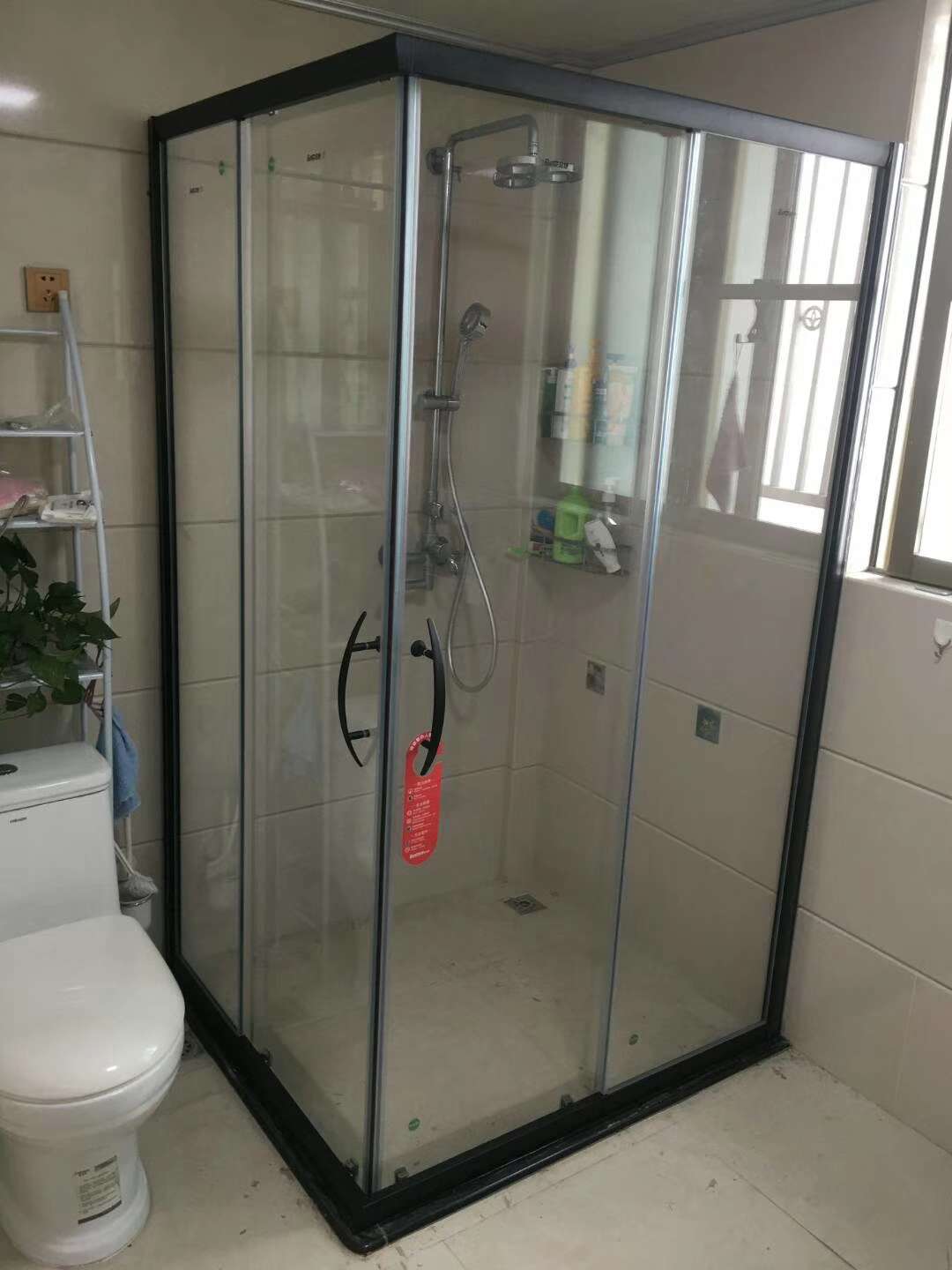淋浴房实物图