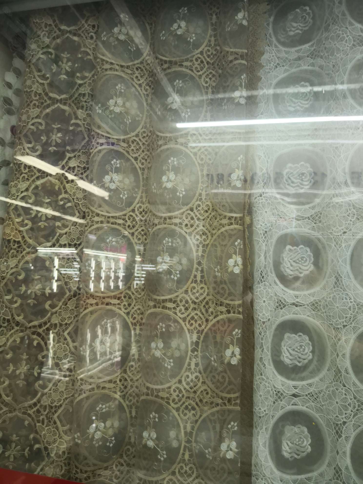 蕾丝桌布60*60厘米