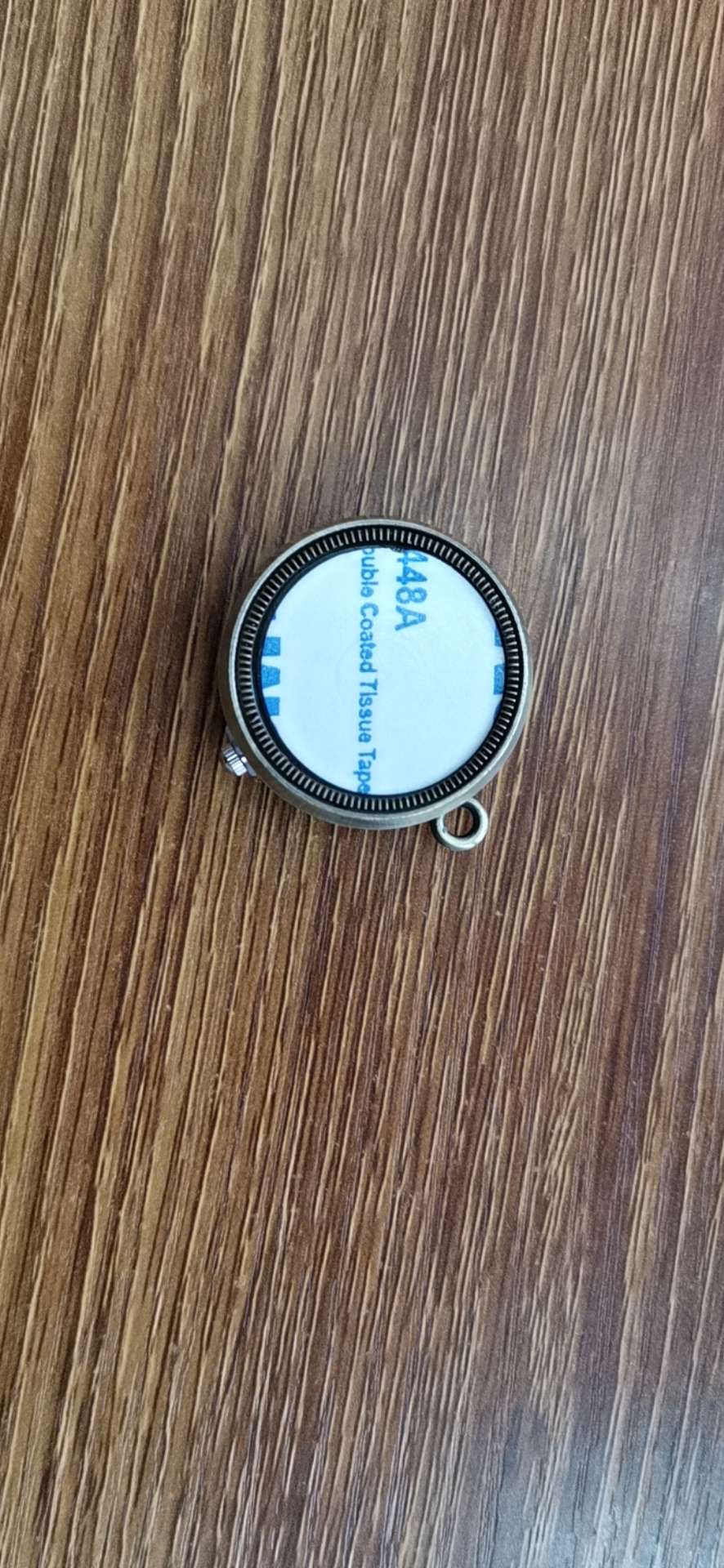 The bronze pattern of the rotating gyroscope pocket watch can be customized