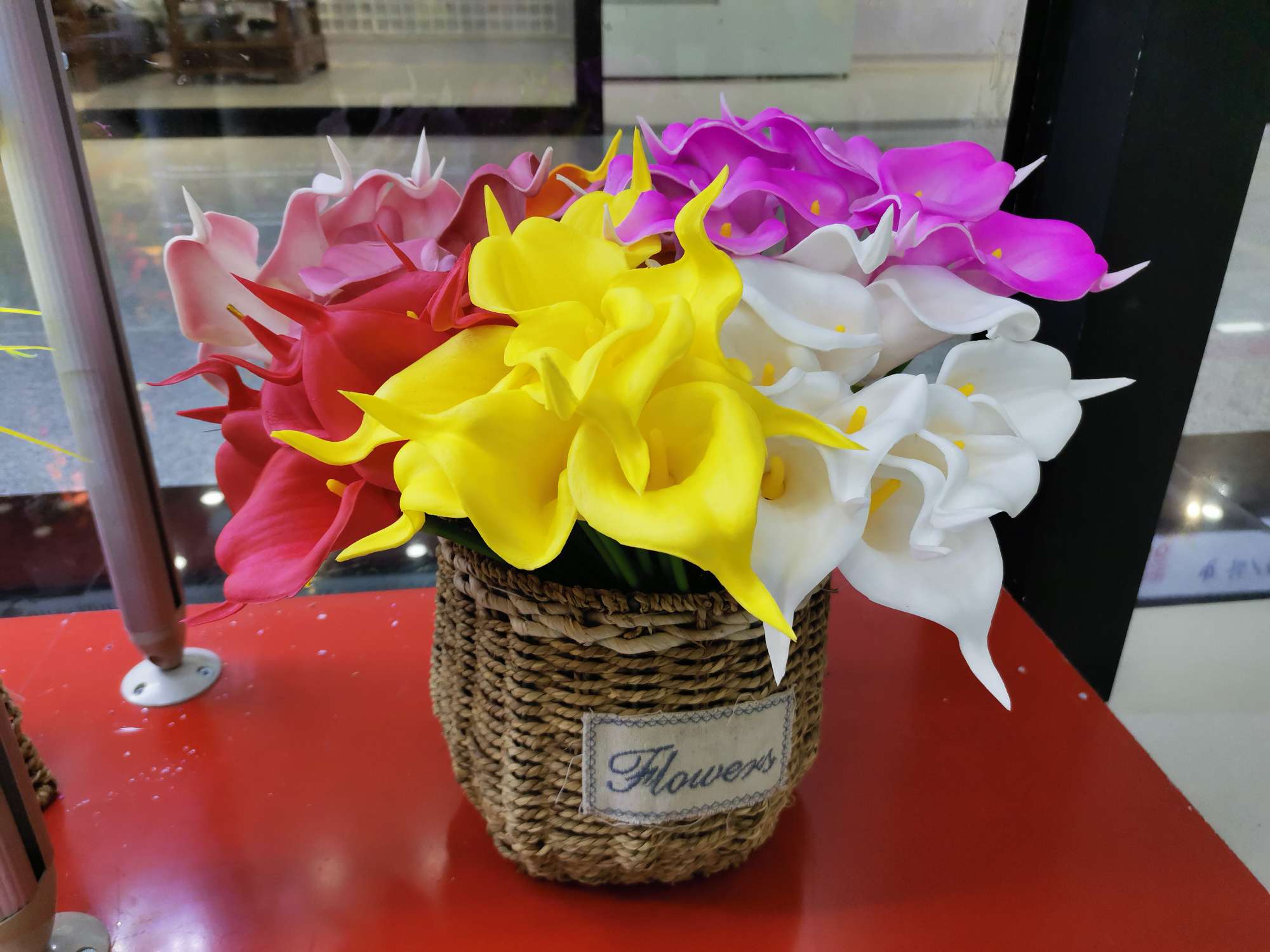 Mini calla lilies with a realistic feel Application Scenario