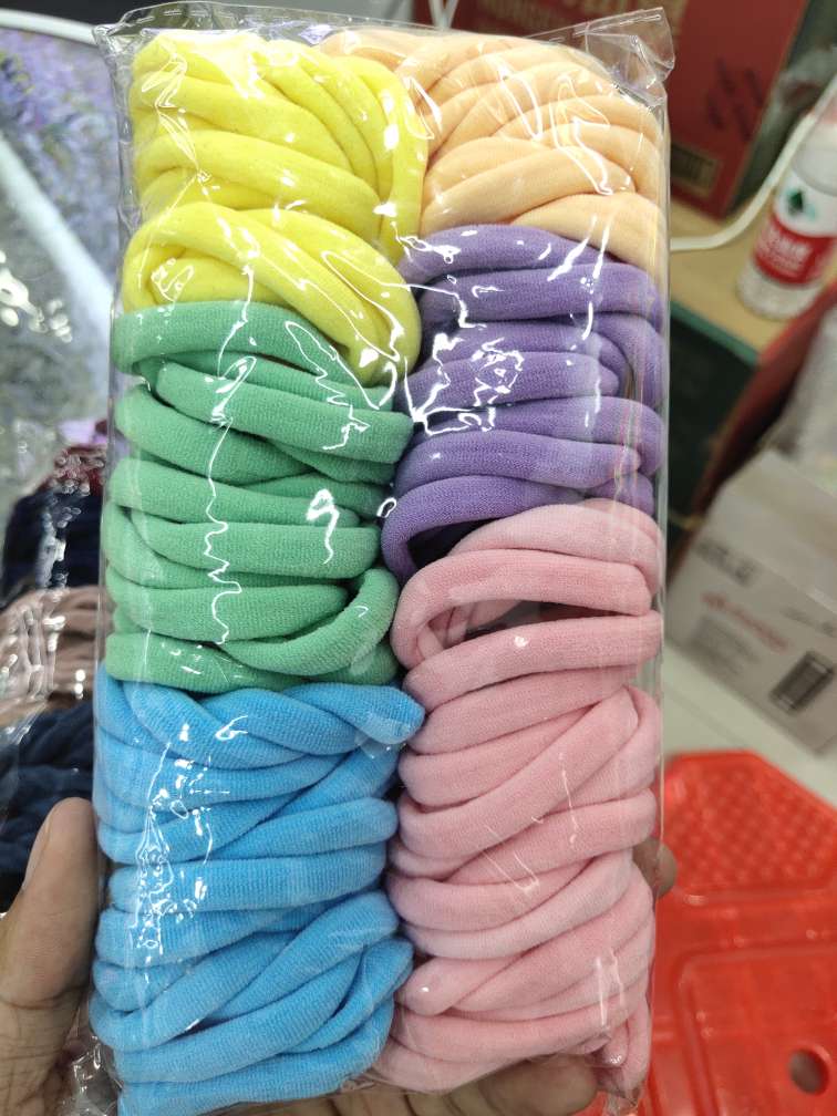 Korean high-elasticity modal seamless hair ties and hair bands are durable and won't damage your hair. 100 pieces of hair accessories