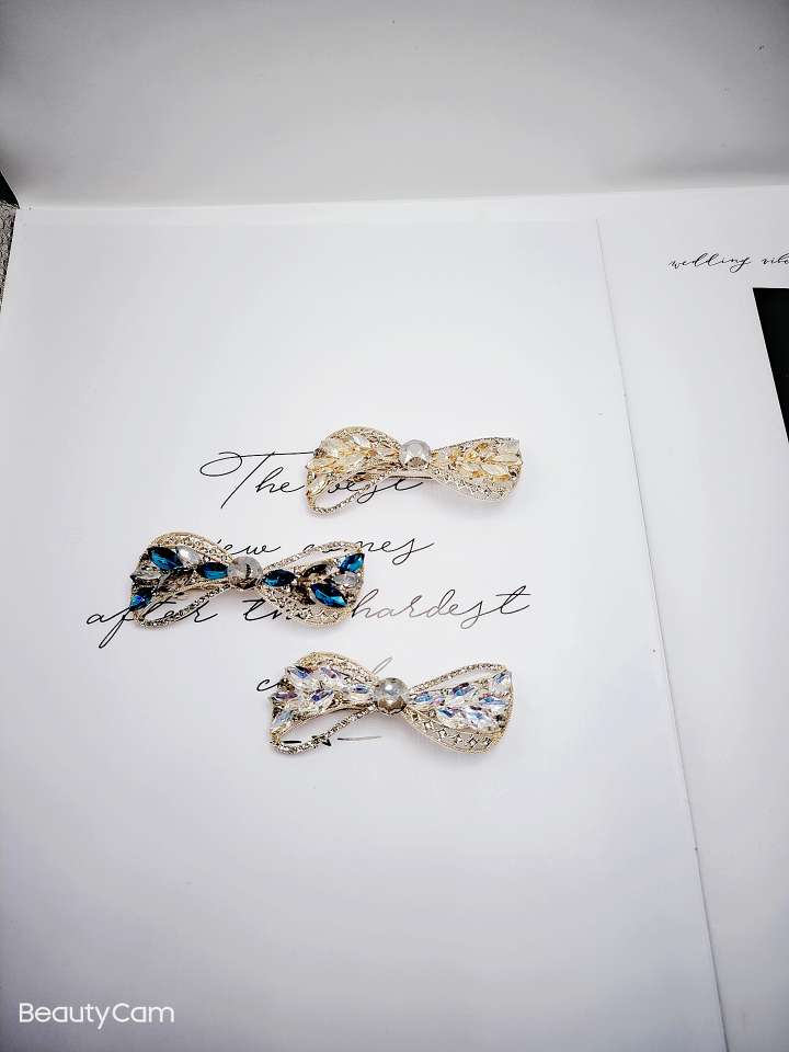Fashionable and simple Korean hairpin alloy crystal hairpin thumbnail