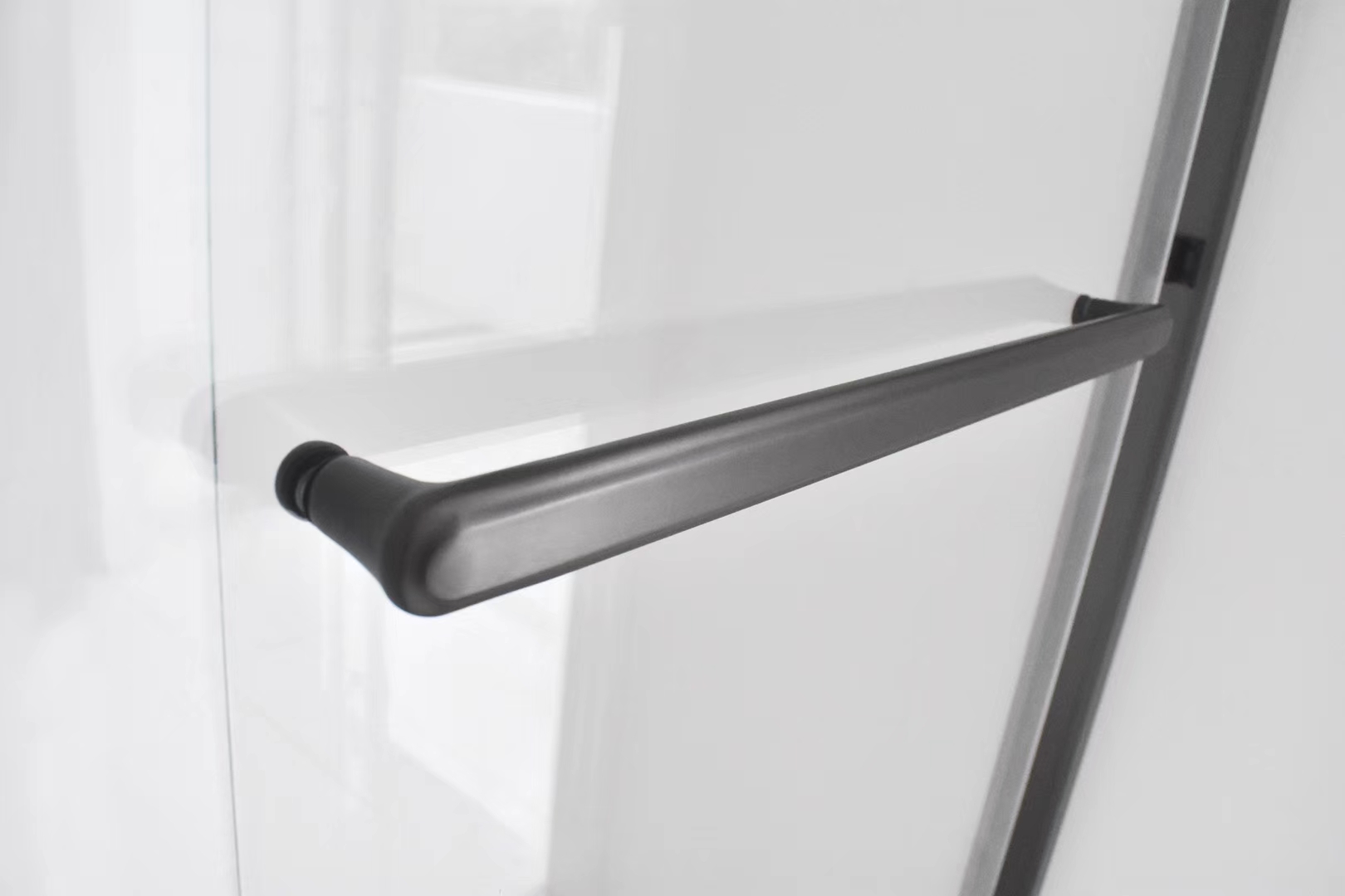 Better Select Modern Glass Shower Enclosure 08 Space Grey Application Scenario