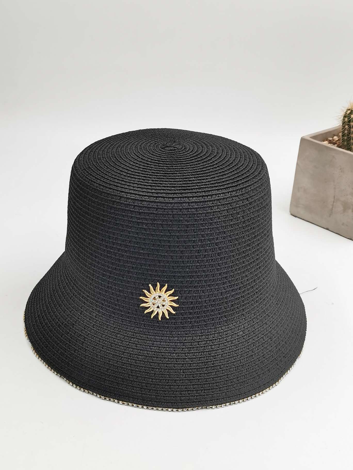 Web celebrity fisherman hat sunflower diamond decoration thumbnail