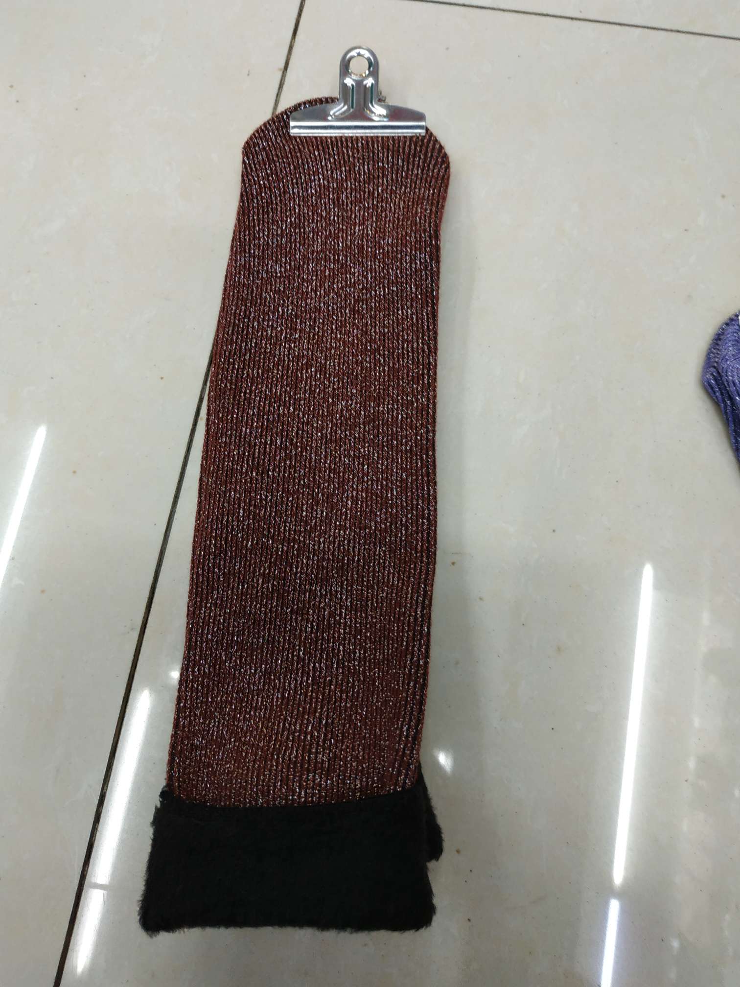 Gold wire snow socks thumbnail