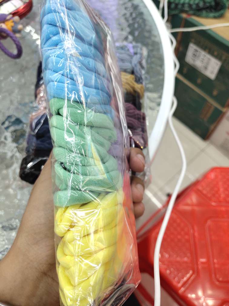 Korean high-elasticity modal seamless hair ties and hair bands are durable and won't damage your hair. 100 pieces of hair accessories Specification image
