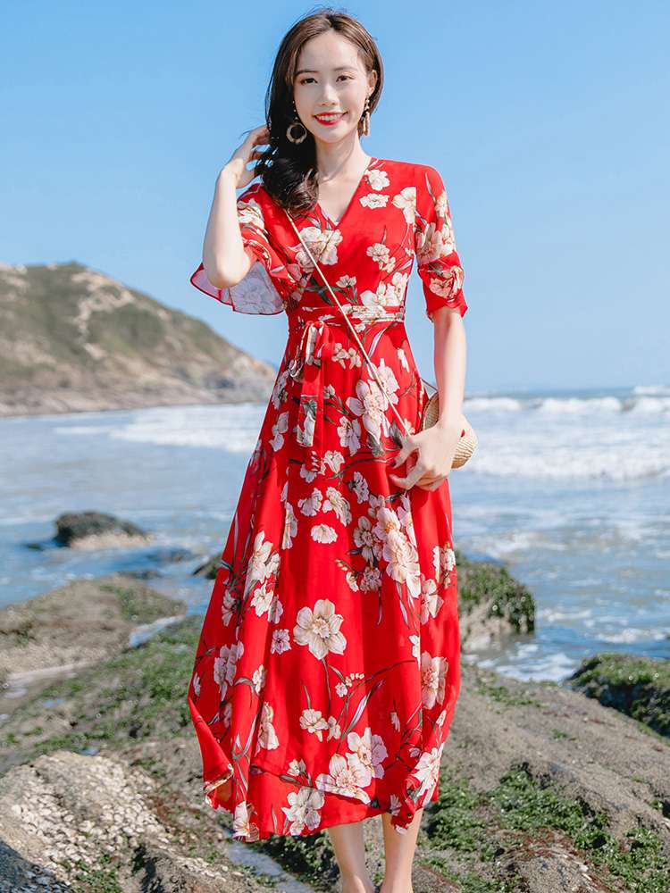 夏季新款裙子女长裙仙女超仙沙滩裙海边度假喇叭袖雪纺碎花连衣裙