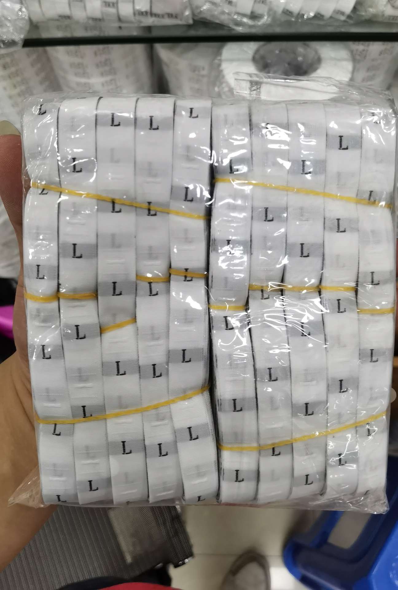 L 白