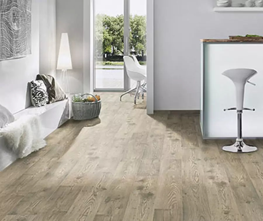 The price of the German Saxon laminate flooring 8094 from Dehejia is negotiable undefined