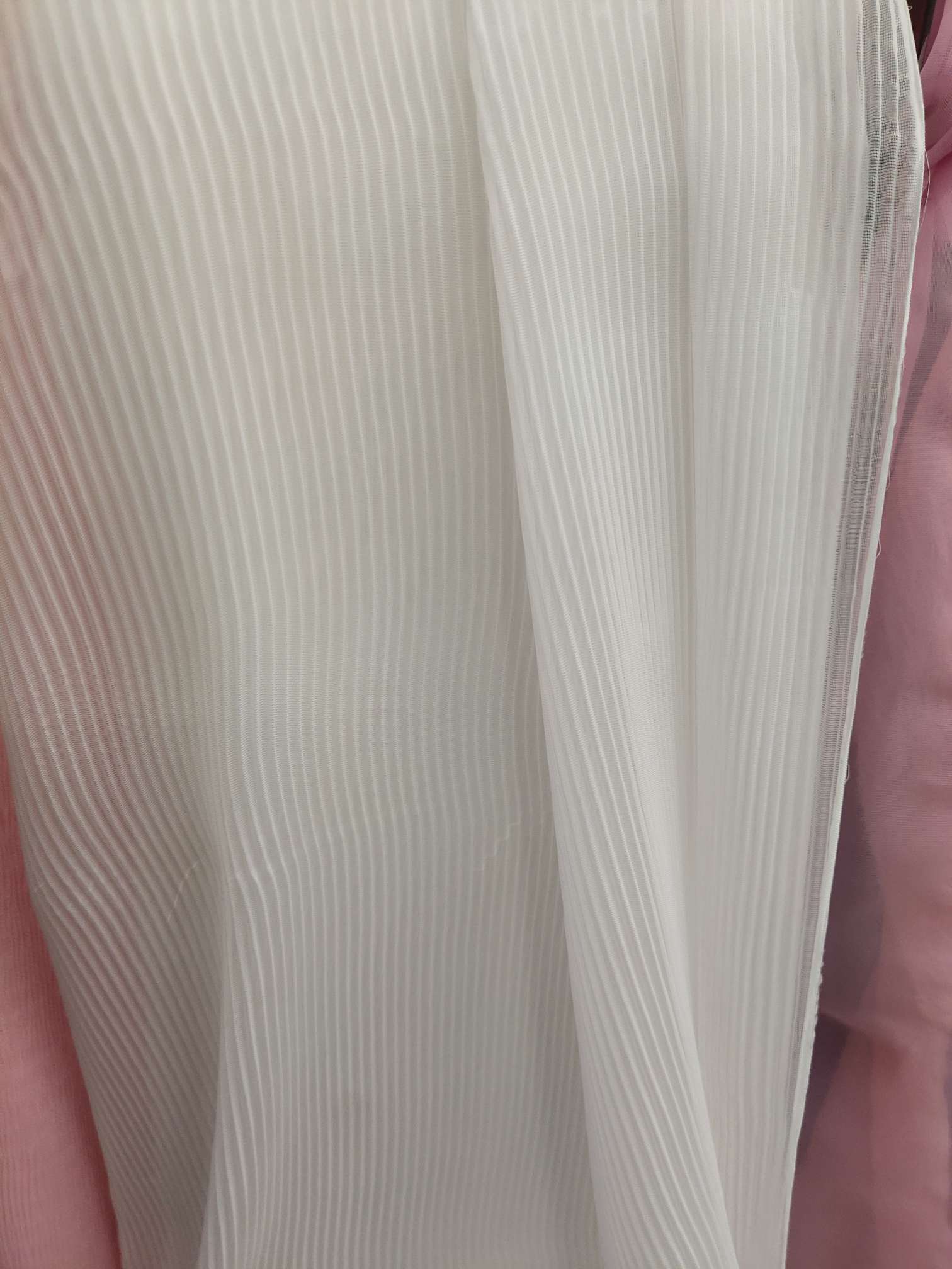 Chiffon crepe, used for jewelry, lace and clothing Specification image