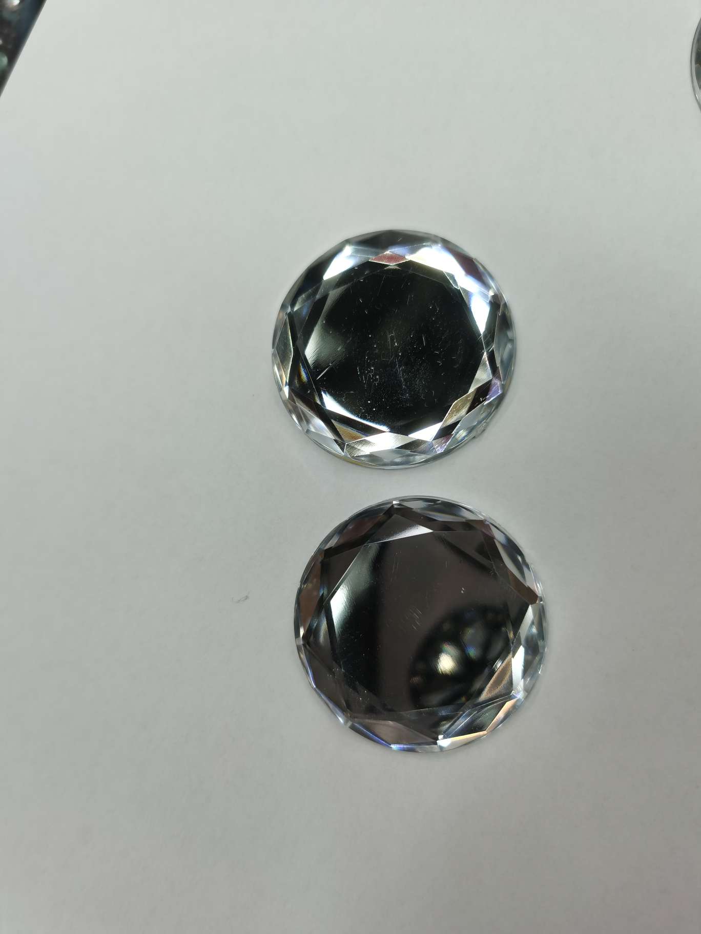 Taiwan acrylic diamond 40 round mirror finish fine diamond Specification image