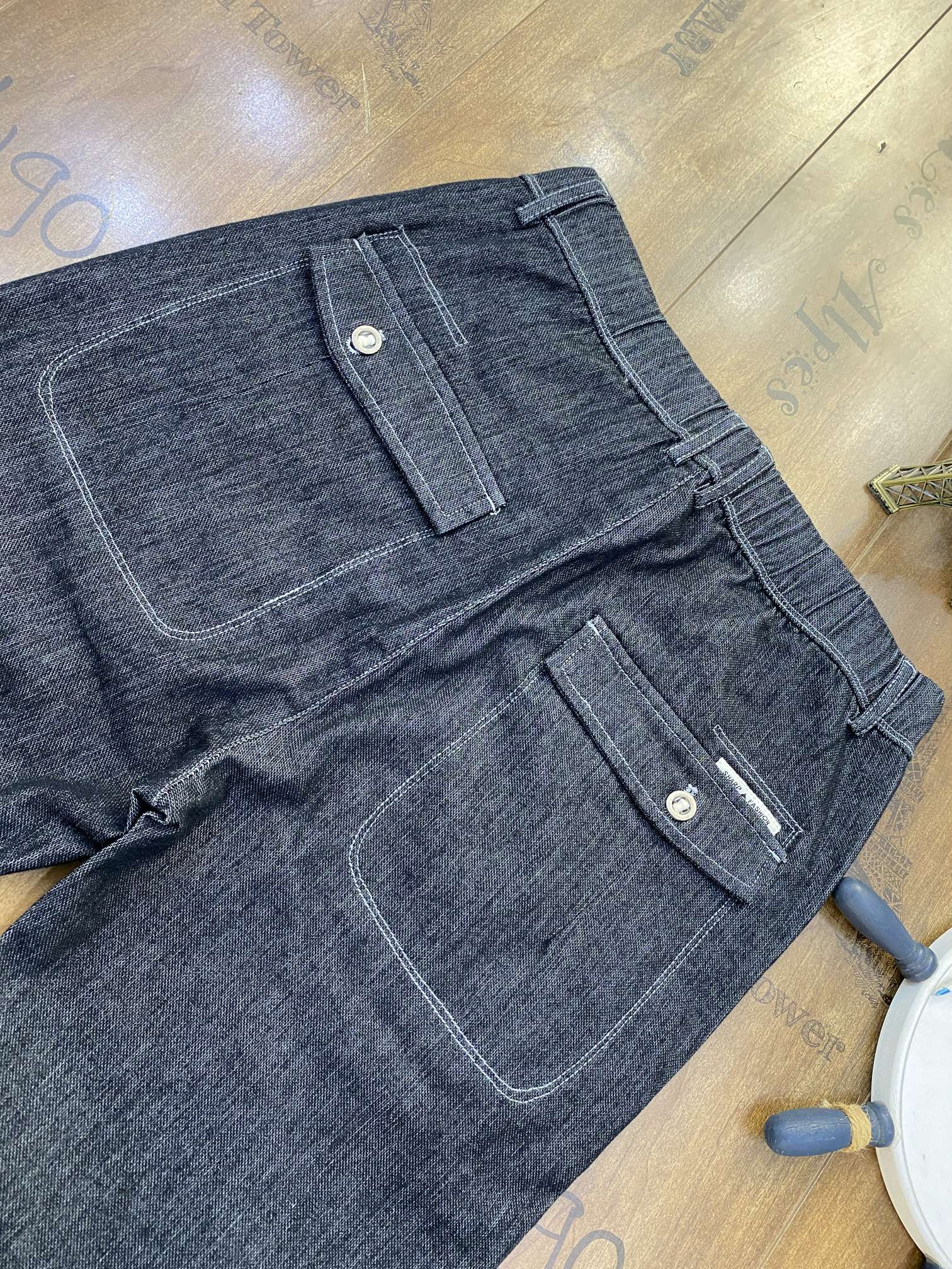 Men's casual denim trousers Item Picture