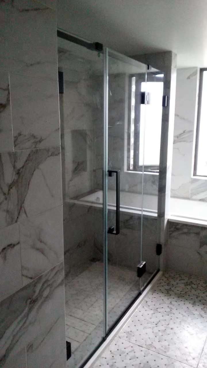 淋浴房实物图