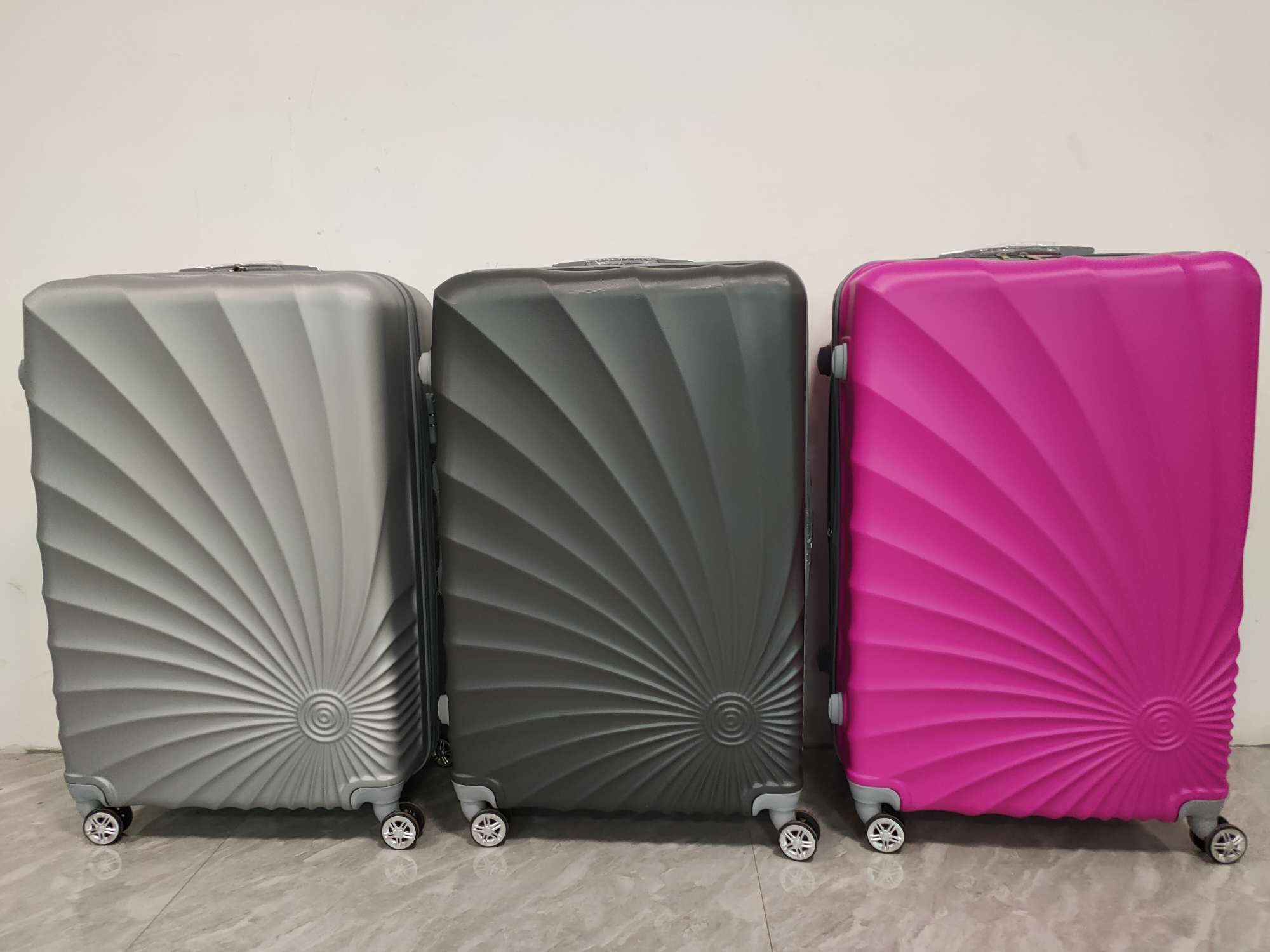 拉杆箱828#ABS拉链拉杆箱20-24-28万向轮旅行箱产品图