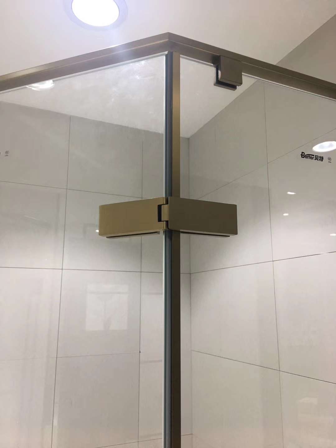 淋浴房细节图