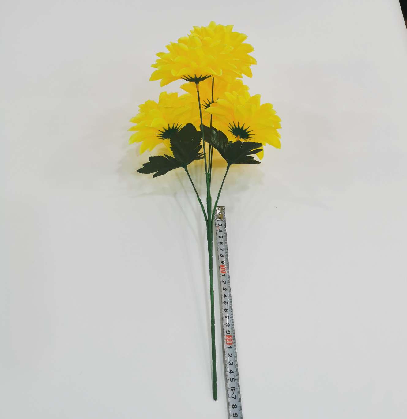 Five-pronged extra-long handle Qingming flower stems from Russia, direct sales from Guangdong stem manufacturer, wholesale of artificial flower accessories in Yiwu Application Scenario