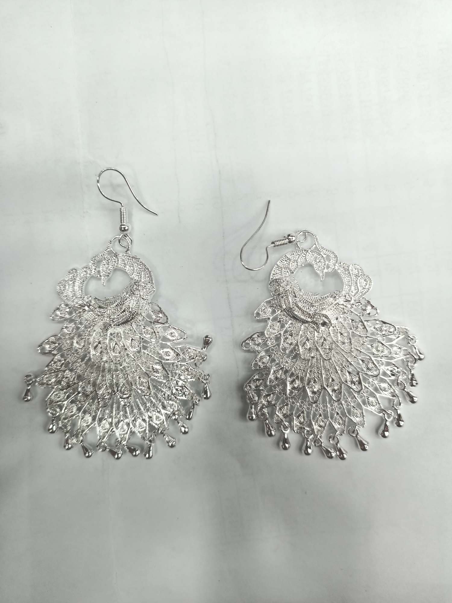 少数民族风四层白色孔雀开屏耳环大号