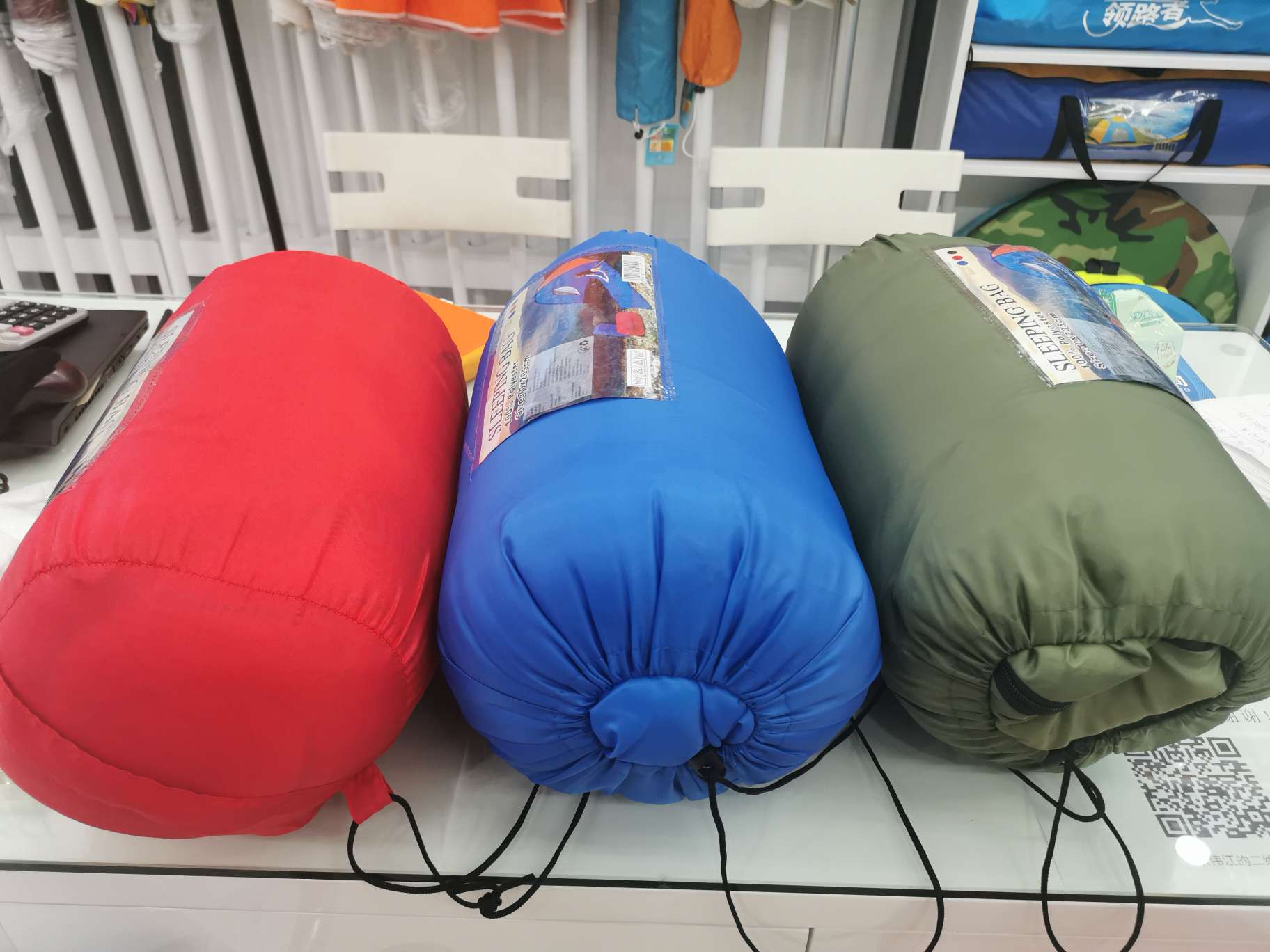 野营睡袋实物图