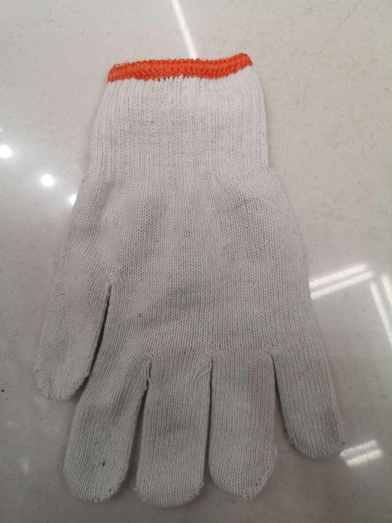 500 g white yarn thumbnail