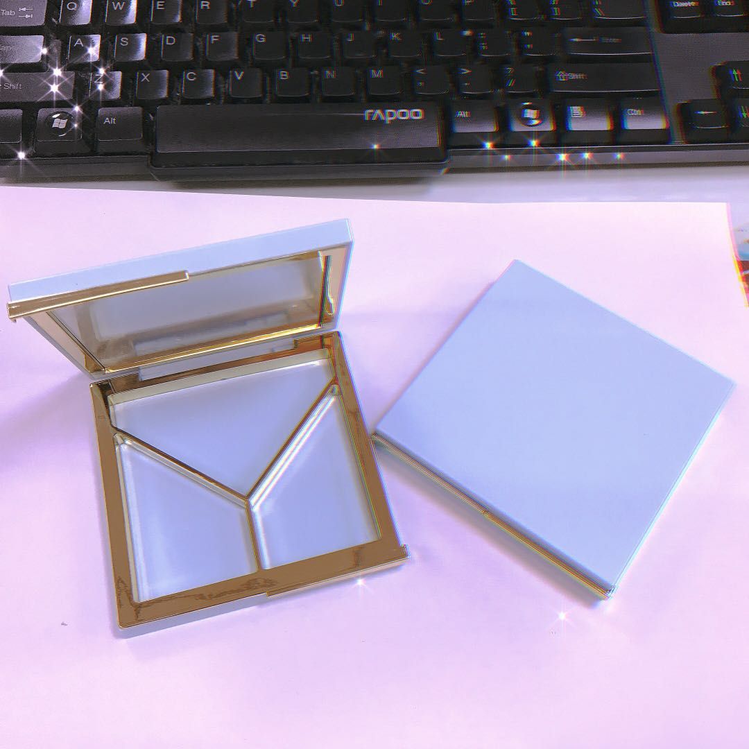 Packaging materials for the popular eyeshadow and powder box series undefined