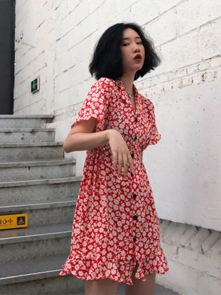 夏季新款碎花连衣裙法式复古西装领荷叶边气质内搭打底裙子