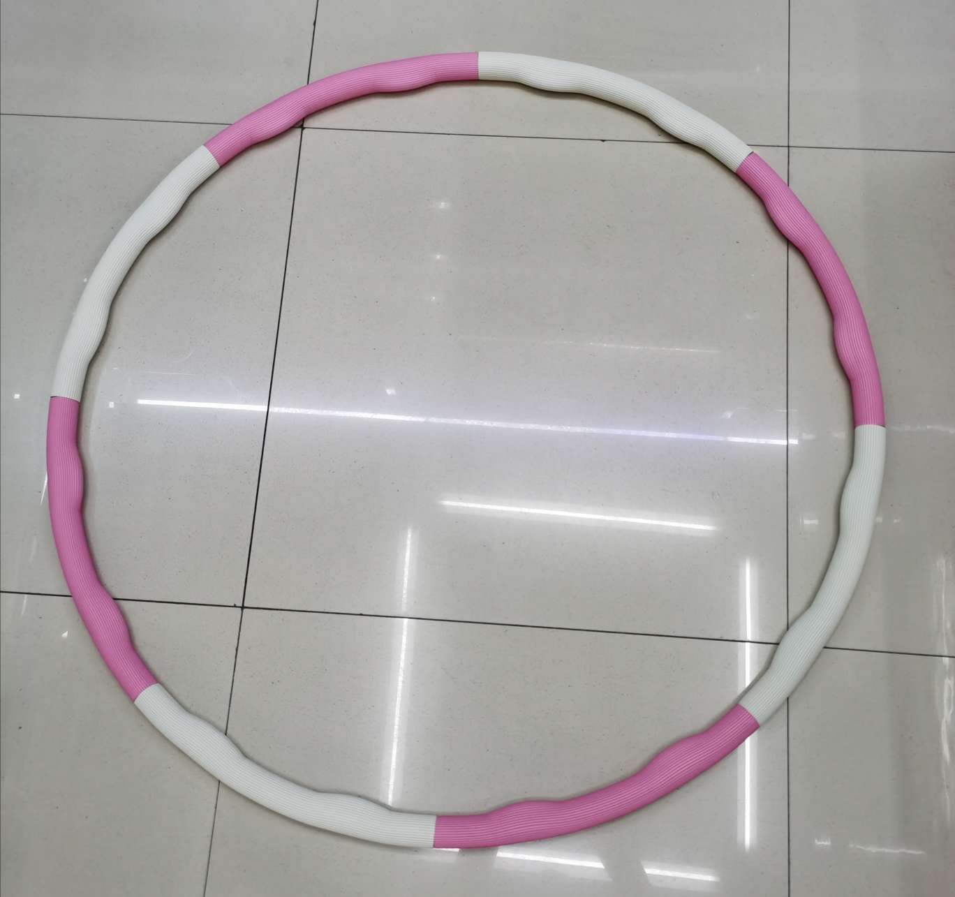 8 Hula Hoops details Picture