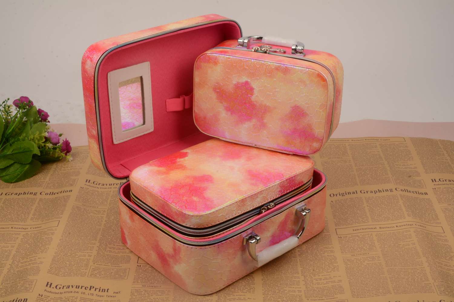 Makeup bag, makeup case, polarized print set, professional pink tie-dye